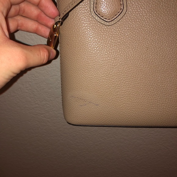 Michael Kors Crossbody - Picture 2 of 4